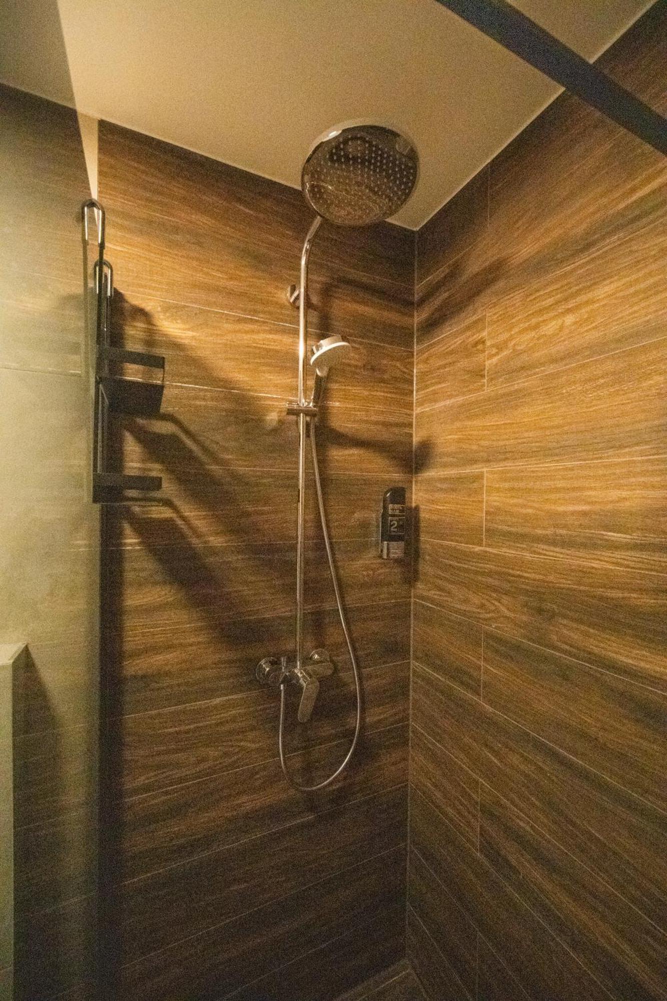 Cantina Rooms Hum na Sutli Buitenkant foto