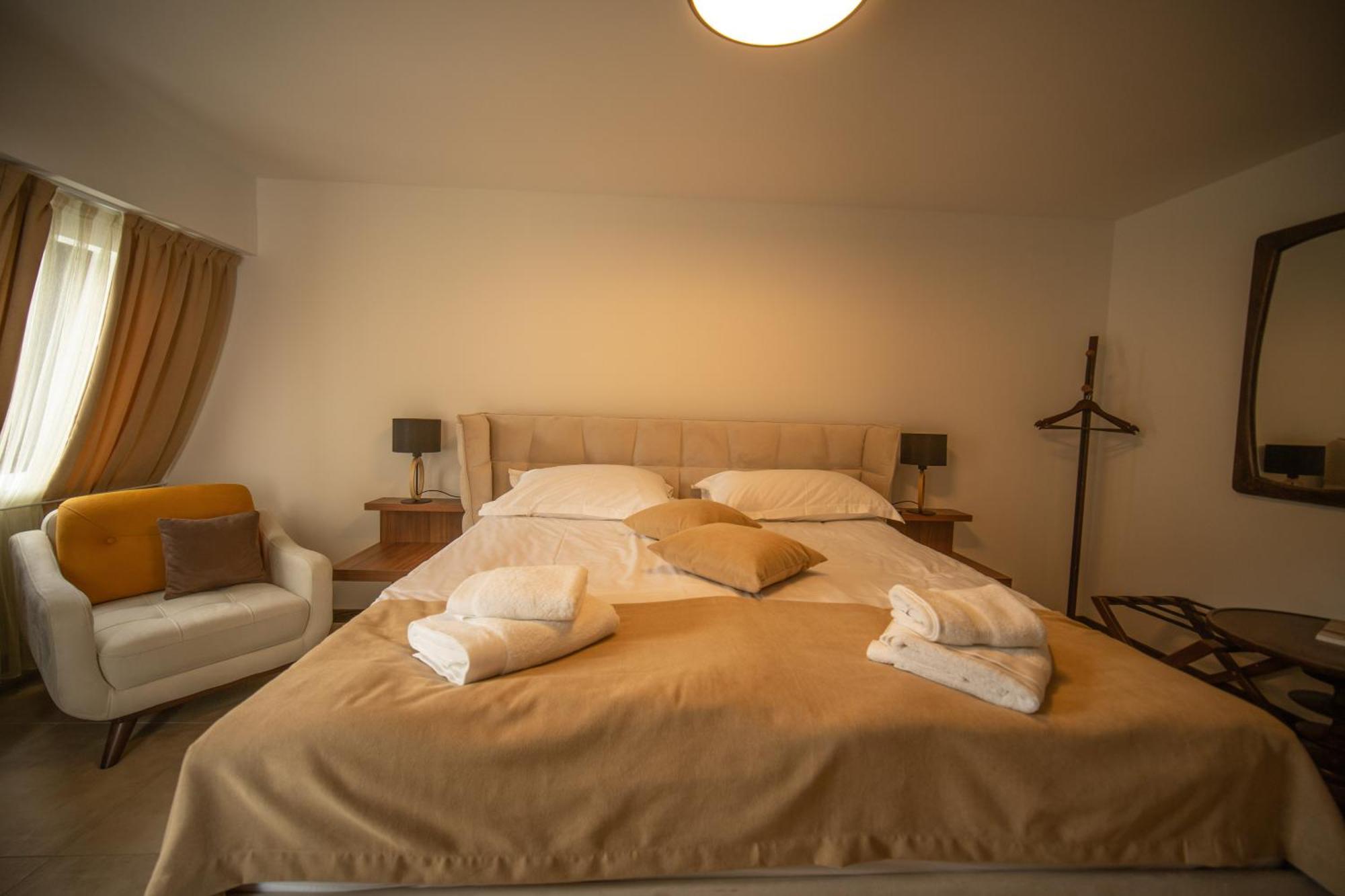 Cantina Rooms Hum na Sutli Buitenkant foto