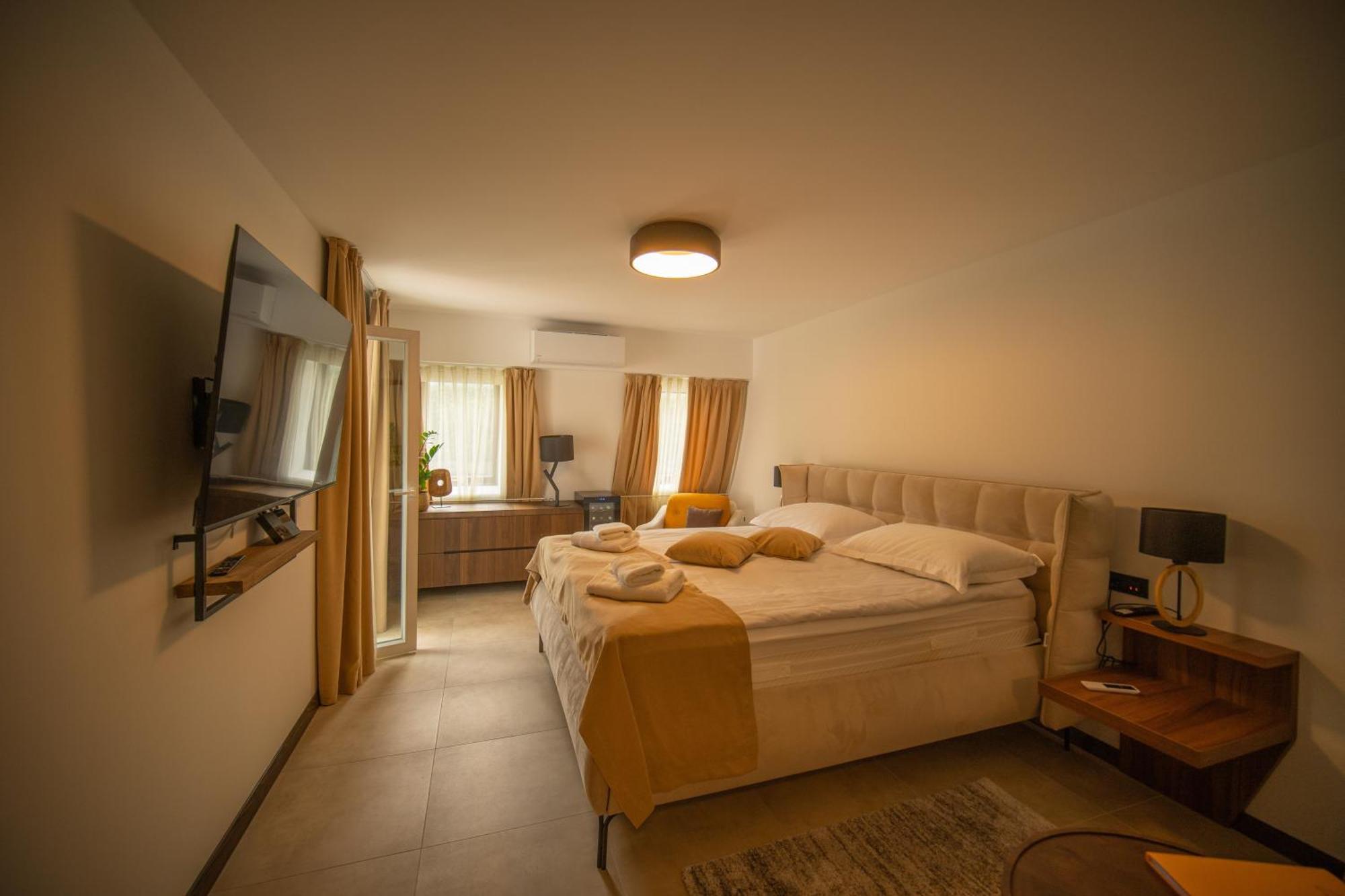 Cantina Rooms Hum na Sutli Buitenkant foto