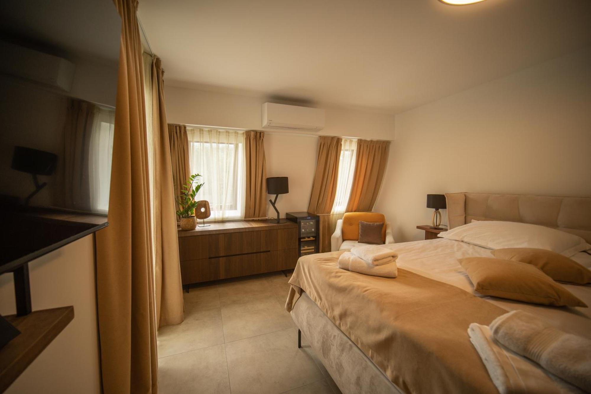 Cantina Rooms Hum na Sutli Buitenkant foto